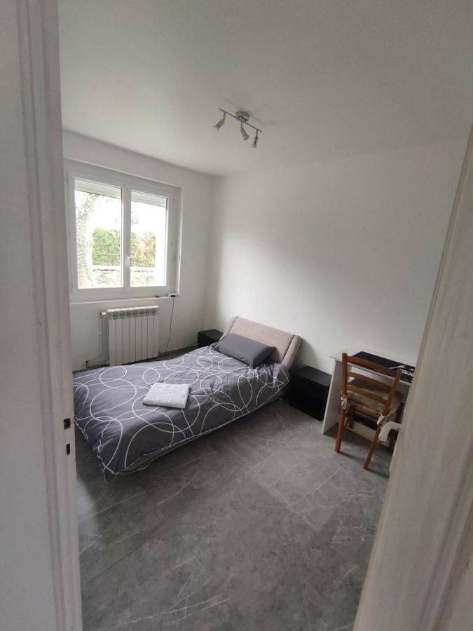 Appartement Petite Maison De 70M2 Tres Calme à Bellerive-sur-Allier Extérieur photo